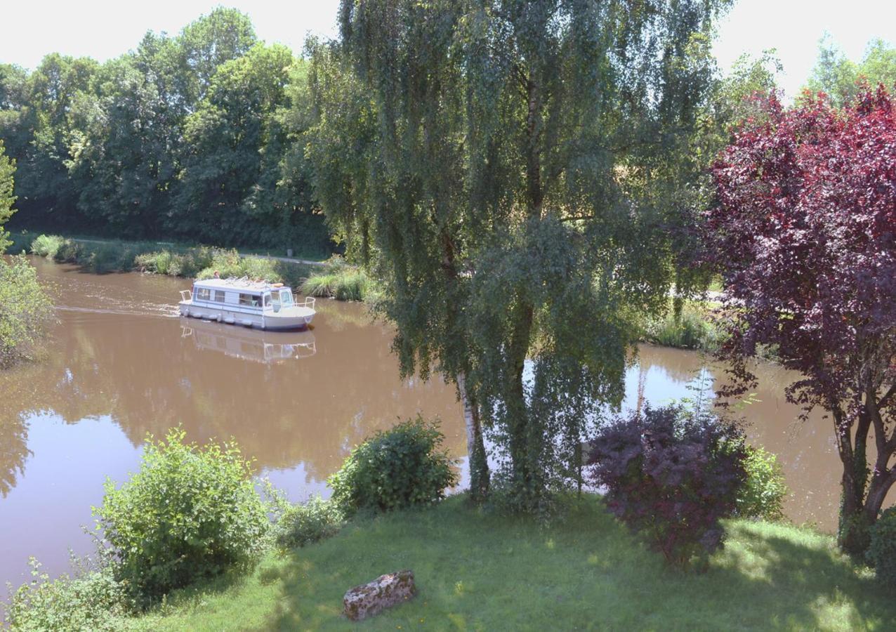 Le Moulin Du Mottay Bed & Breakfast Évran Eksteriør bilde